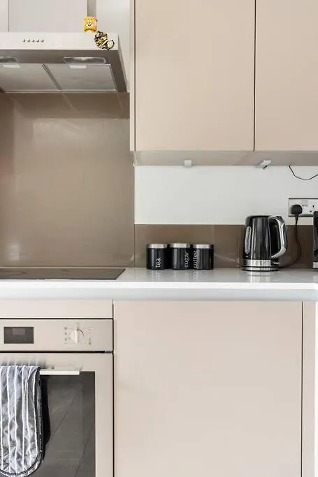 Luxury Double Bedroom In Gallions Reach Beckton 0*,  United Kingdom