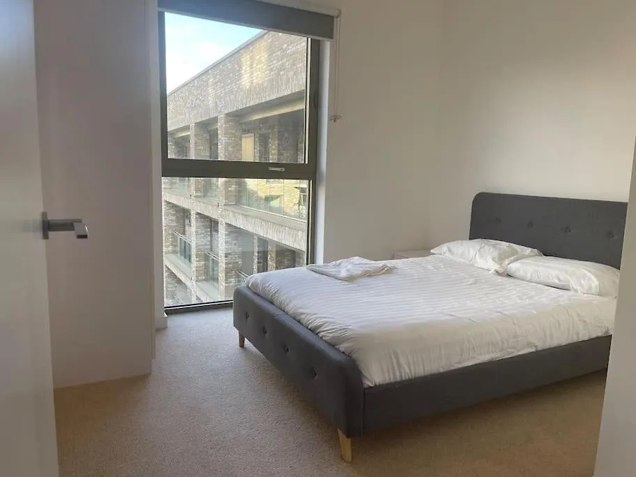 Luxury Double Bedroom In Gallions Reach Beckton