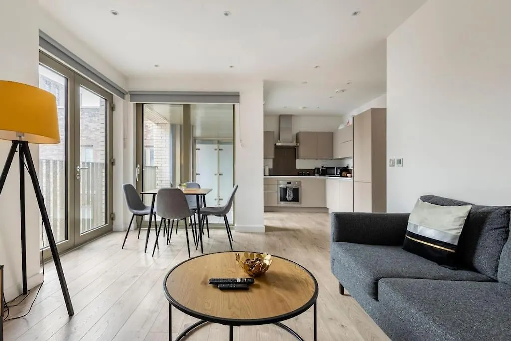 Luxury Double Bedroom In Gallions Reach Beckton Homestay